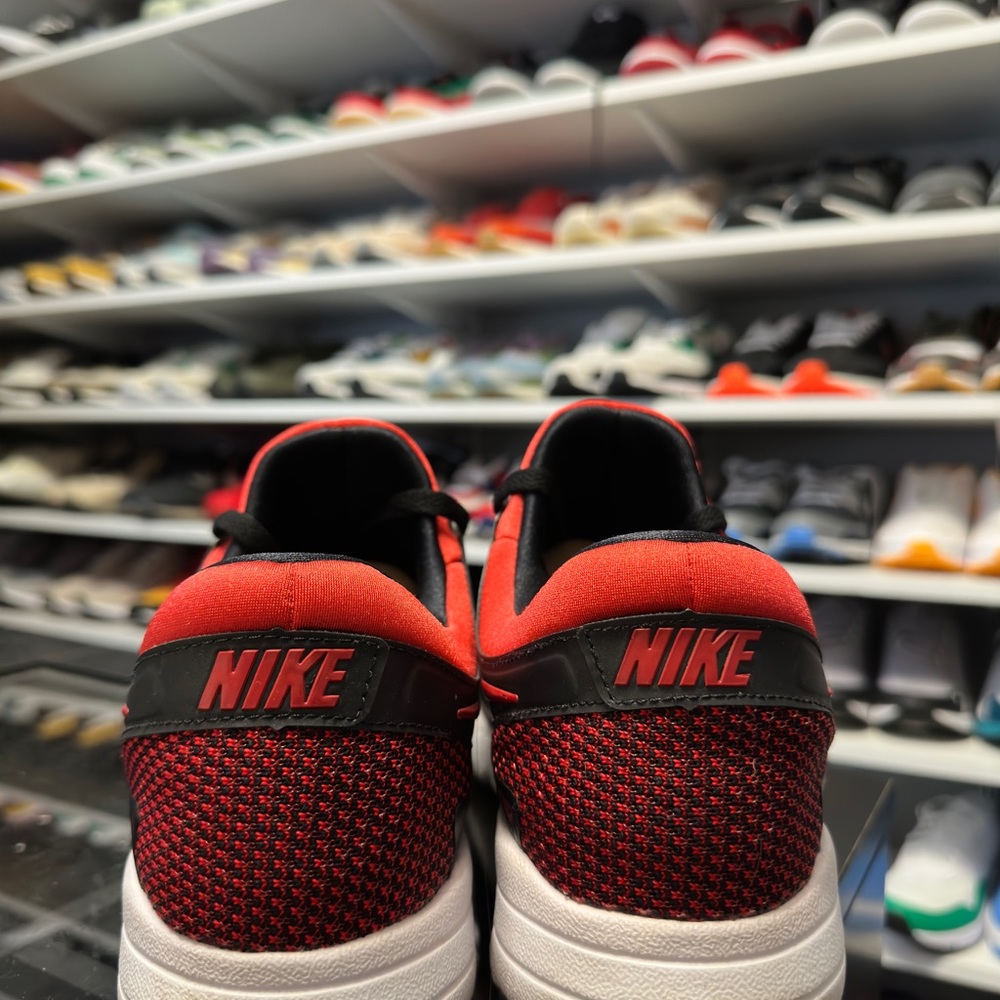 NIKE MEN AIR MAX ZERO ESSENTIAL - Picture 3 of 6